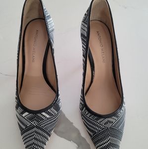 Antonio Melani pumps